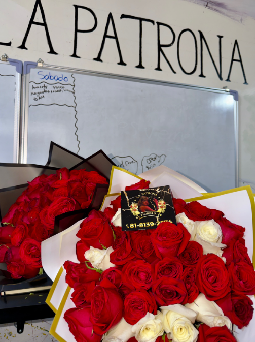 ROSAS ROJAS 🌹