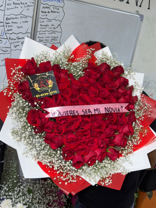 Ramos de 100 Rosas